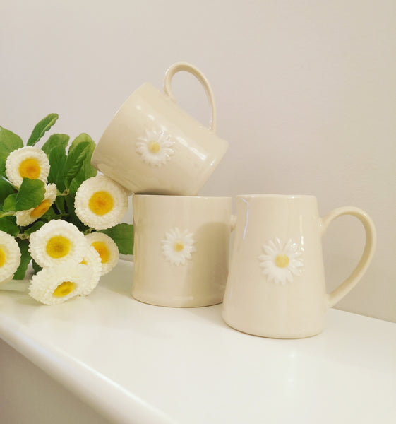 Strawberry / Daisy Mini Mugs & Jugs